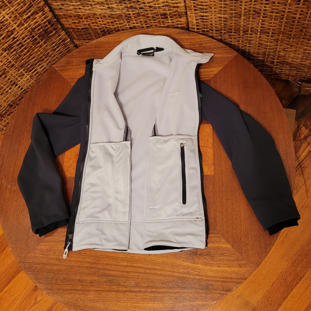 Mountain Hardware Callisto Soft Shell Jacket Wome… - image 4